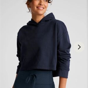 Beyond Yoga LuxeFleece Happiness Cropped Hoodie - Navy